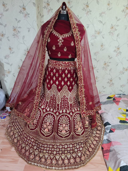 Tremenda lehenga nupcial granate doli barat