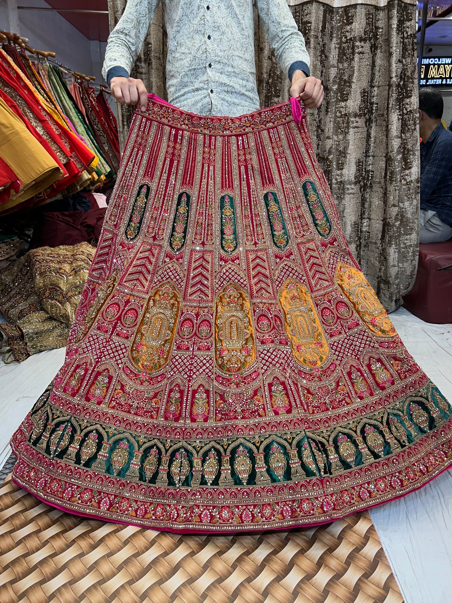 Lehenga rosa Gajab