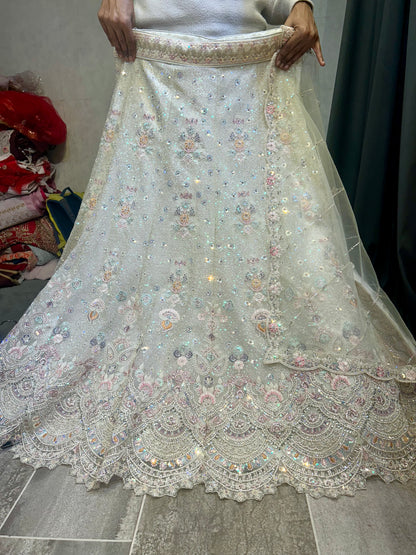 Impresionante lehenga blanca