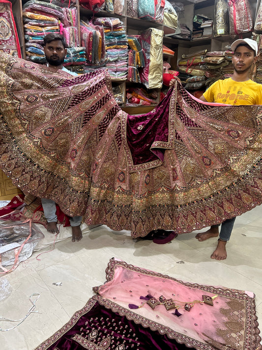 Fantástica lehenga doble dupatta con vuelo enorme de color rosa real