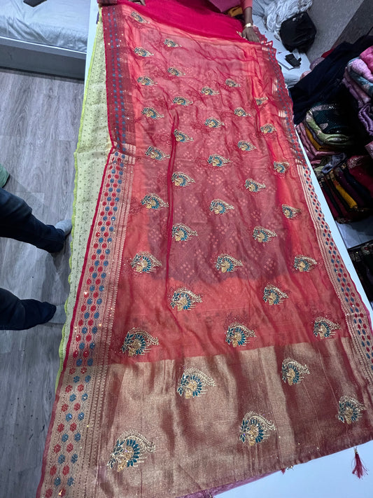 Bandhani Print pink with heavy border saree