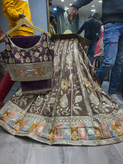 Lehenga con top corto verde mehendi de buen aspecto