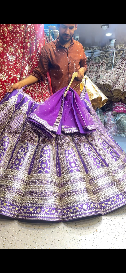 Preciosa lehenga PÚRPURA