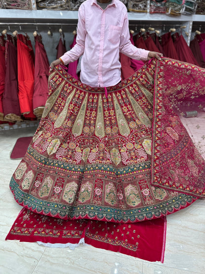 Algo diferente: lehenga dupatta doble de novia en rojo