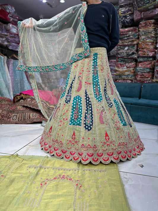 Lehenga verde Khoobsurat