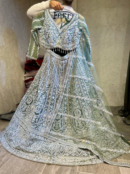 Atractiva lehenga verde pistacho