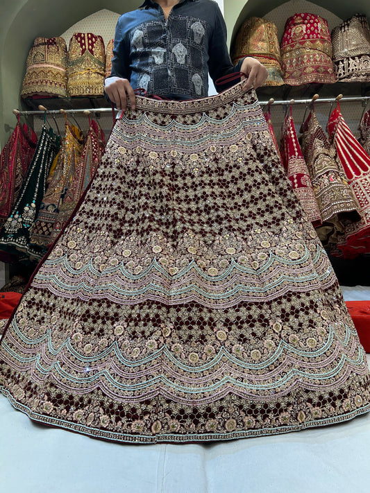 Preciosa lehenga color granate