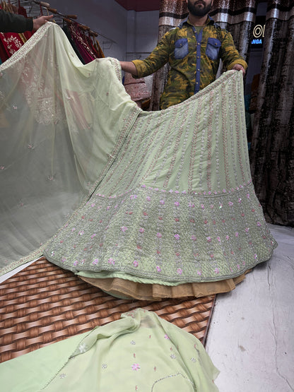 Impresionante lehenga verde claro