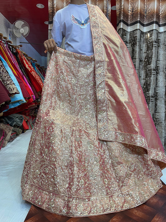 Fantástico puro Zardozi dabka Lehenga