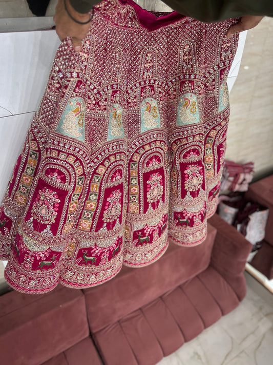 Majestuosa bola roja rajwada lehenga nupcial