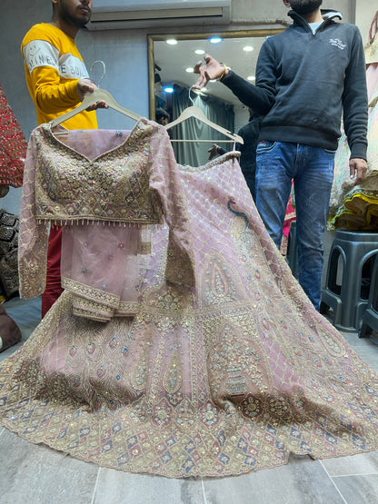 Linda lehenga rosa bebé