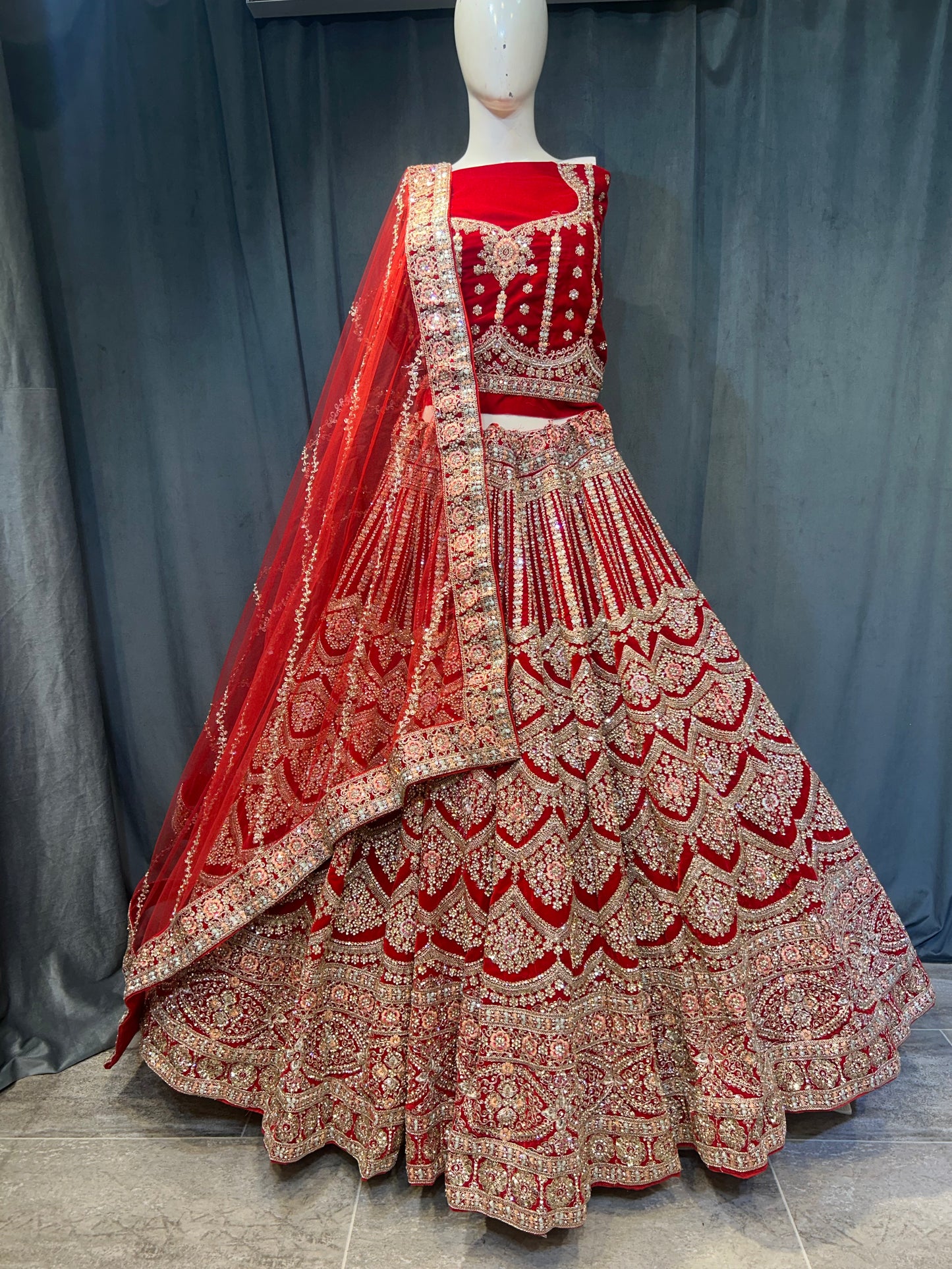 Deliciosa lehenga de novia