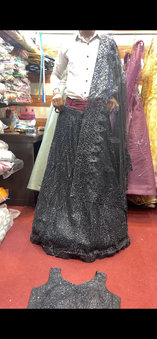 Impresionante lehenga negra