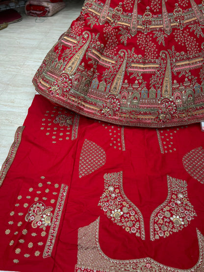 Lehenga nupcial de color rojo pavo real