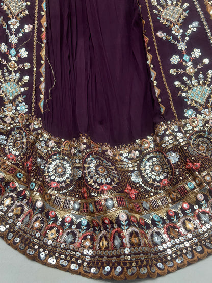 Bonita lehenga con top corto morado