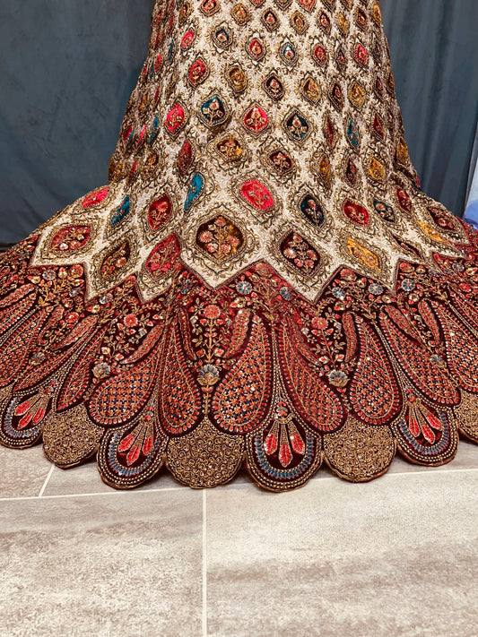 Lehenga de doble dupatta con vuelo intenso