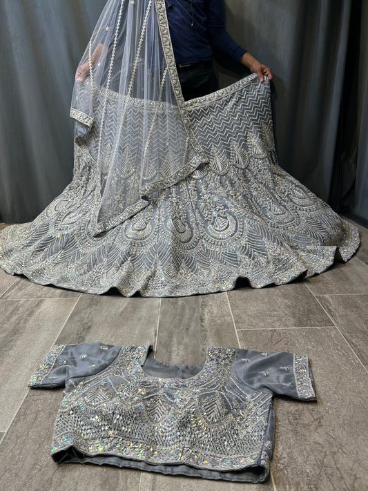 Preciosa lehenga azul cielo