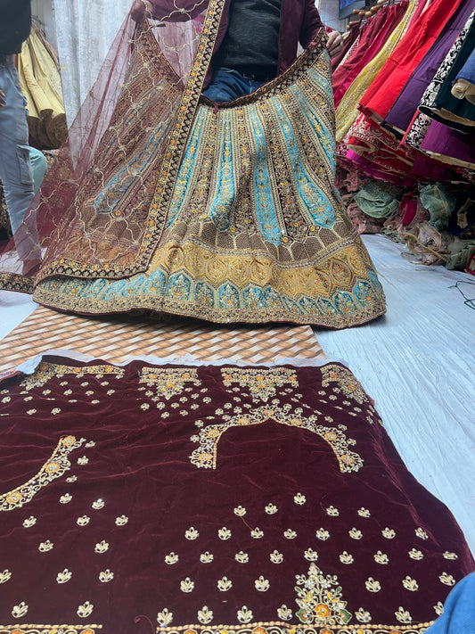 Lehenga de diseñador en color azul cielo granate ❤️