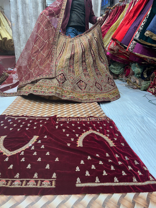 Elegante lehenga de diseñador en amarillo y rojo ❤️