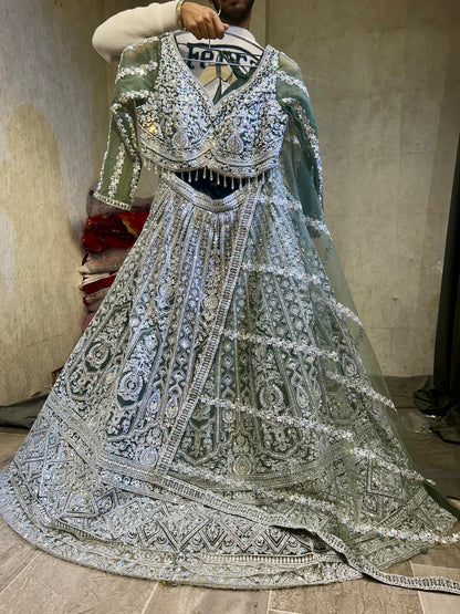 Atractiva lehenga verde pistacho