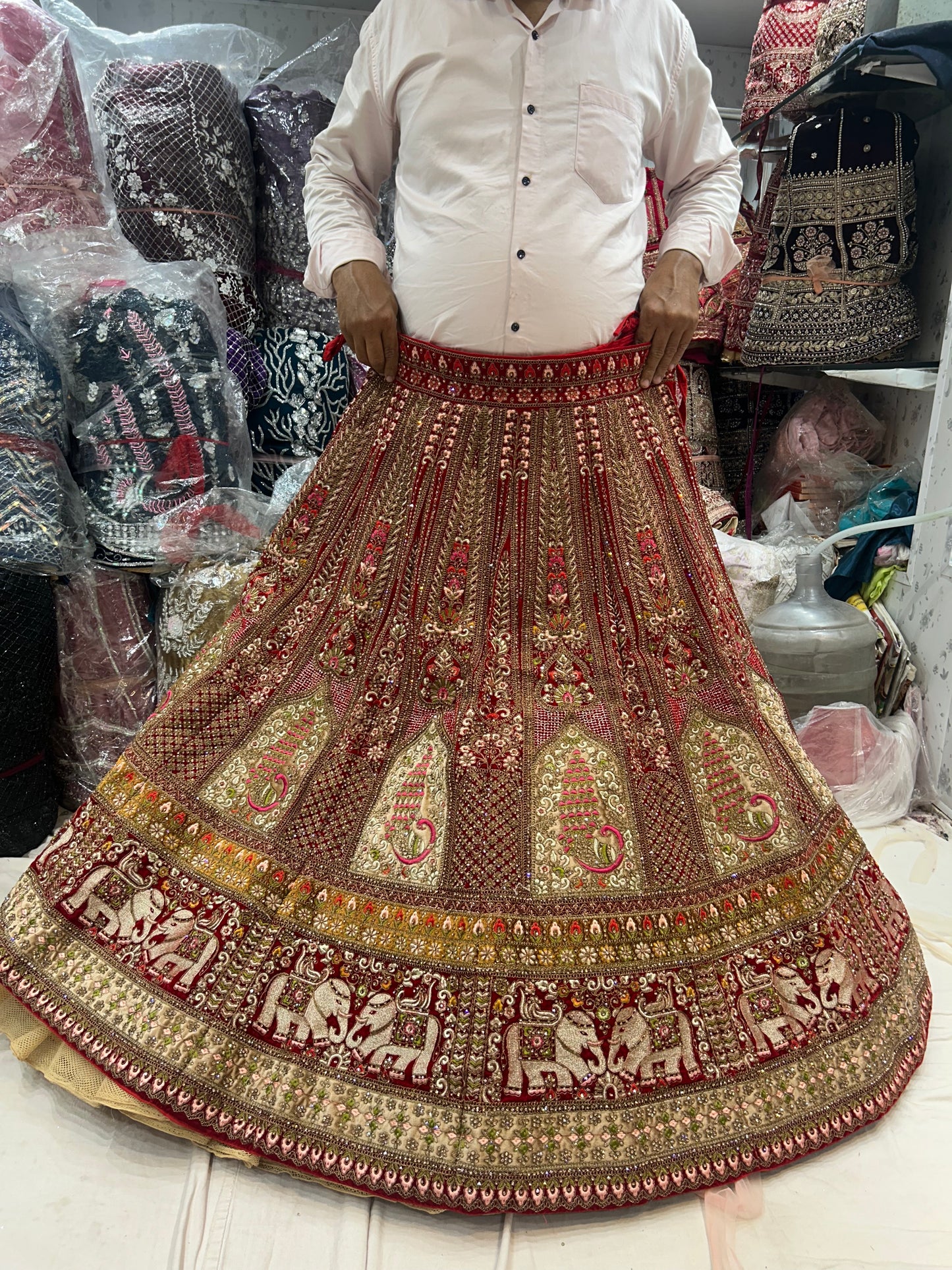 Impresionante lehenga roja 😍