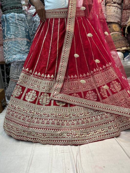 Fabulosa lehenga roja