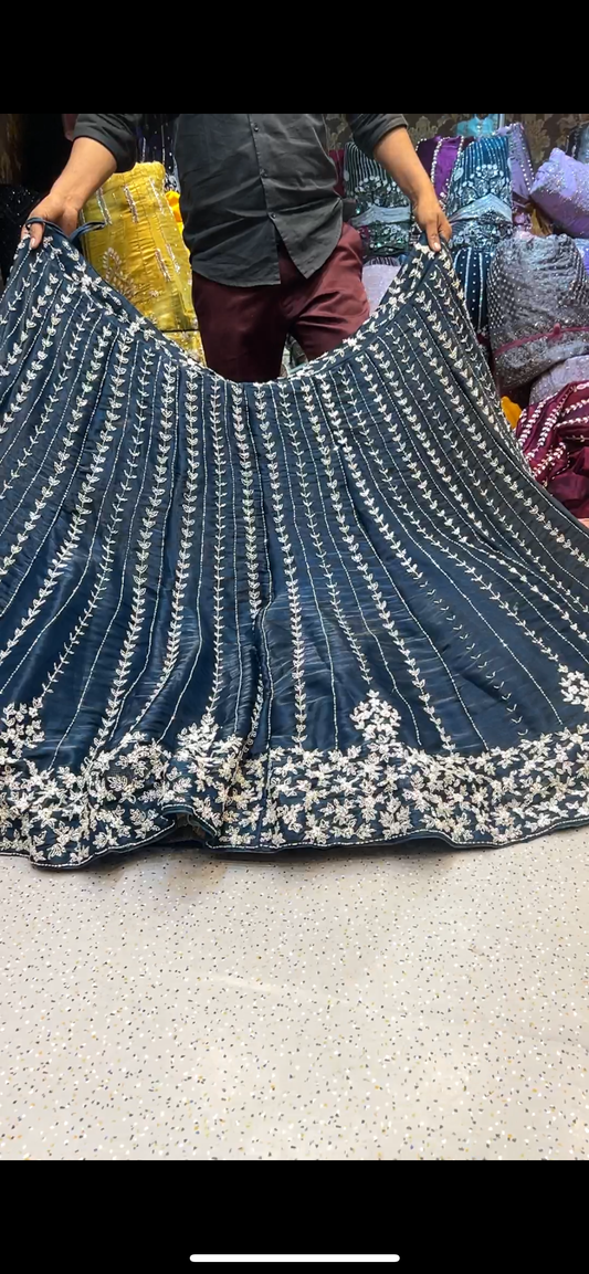 Lehenga azul asombrosa