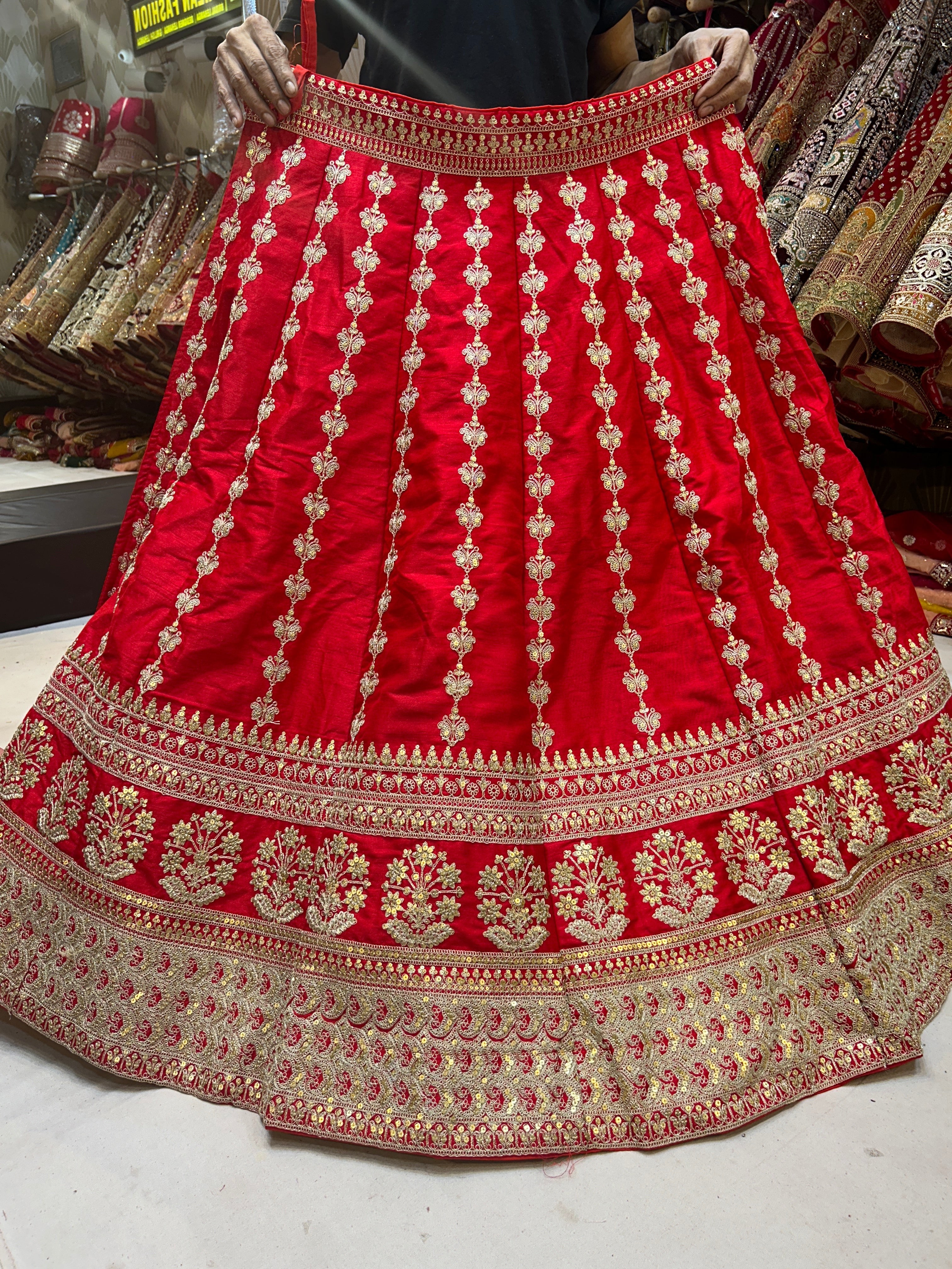 Bridal lehenga hot sale price 20000