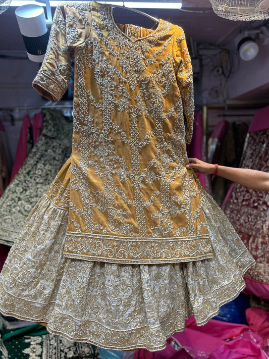 Elegant golden mustard Handmade Zardozi Dabka Peplum long Dress Farshi Gaharara Pakistani Bridal Dress Muslim Special