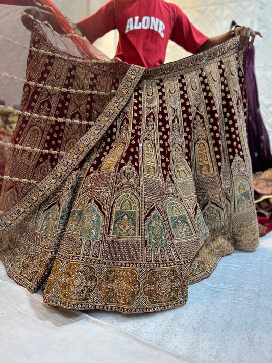 Preciosa lehenga color granate