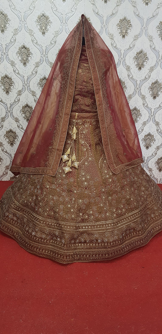 Fantástica lehenga beige melocotón