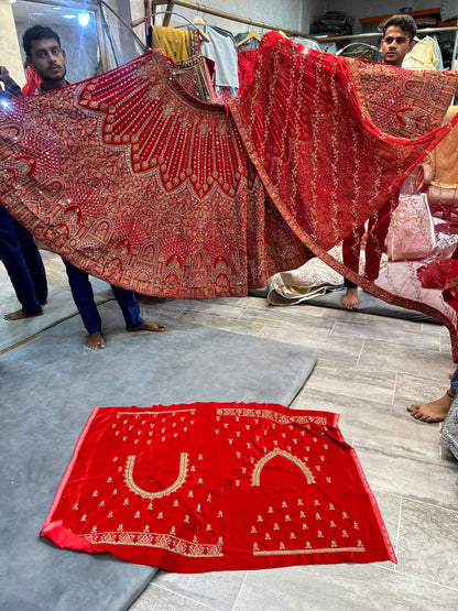 Increíble Lehenga nupcial roja Jhumka