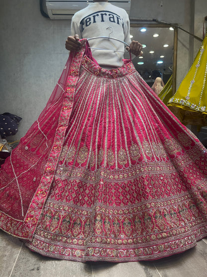 Atractiva lehenga rosa rani