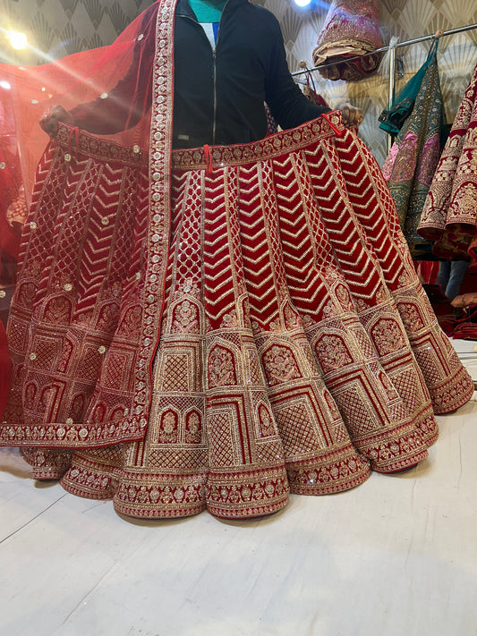 Red heavy bridal Designer Lehenga ❤️