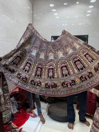 Maroon doli Barat lehenga