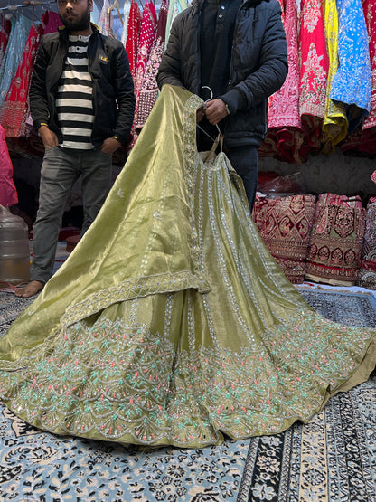 Lehenga dorada de diseñador