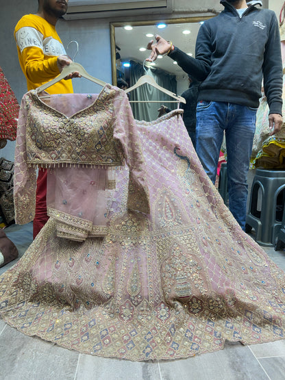 Linda lehenga rosa bebé