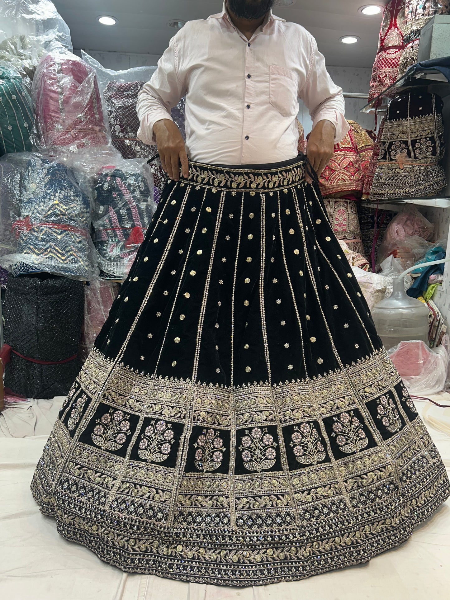 Lehenga negra caliente 😍