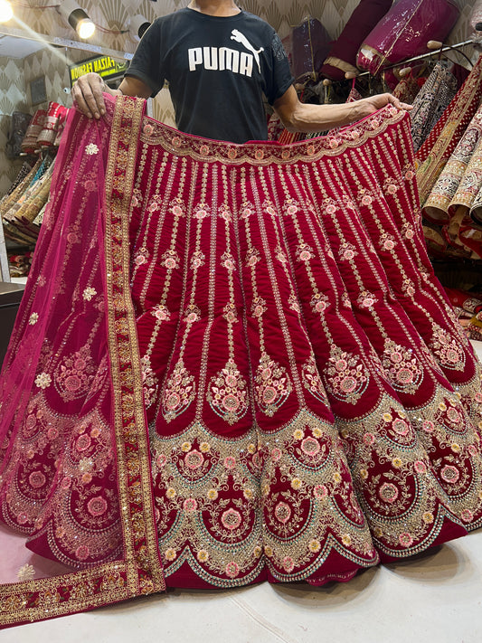 Lehenga nupcial roja