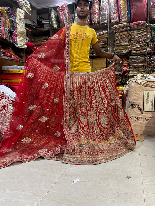 Lehenga roja elegante