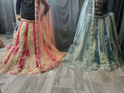 Elegante lehenga de color rojo dorado