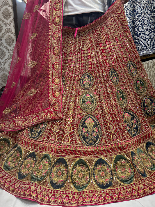 Fabulosa lehenga nupcial roja