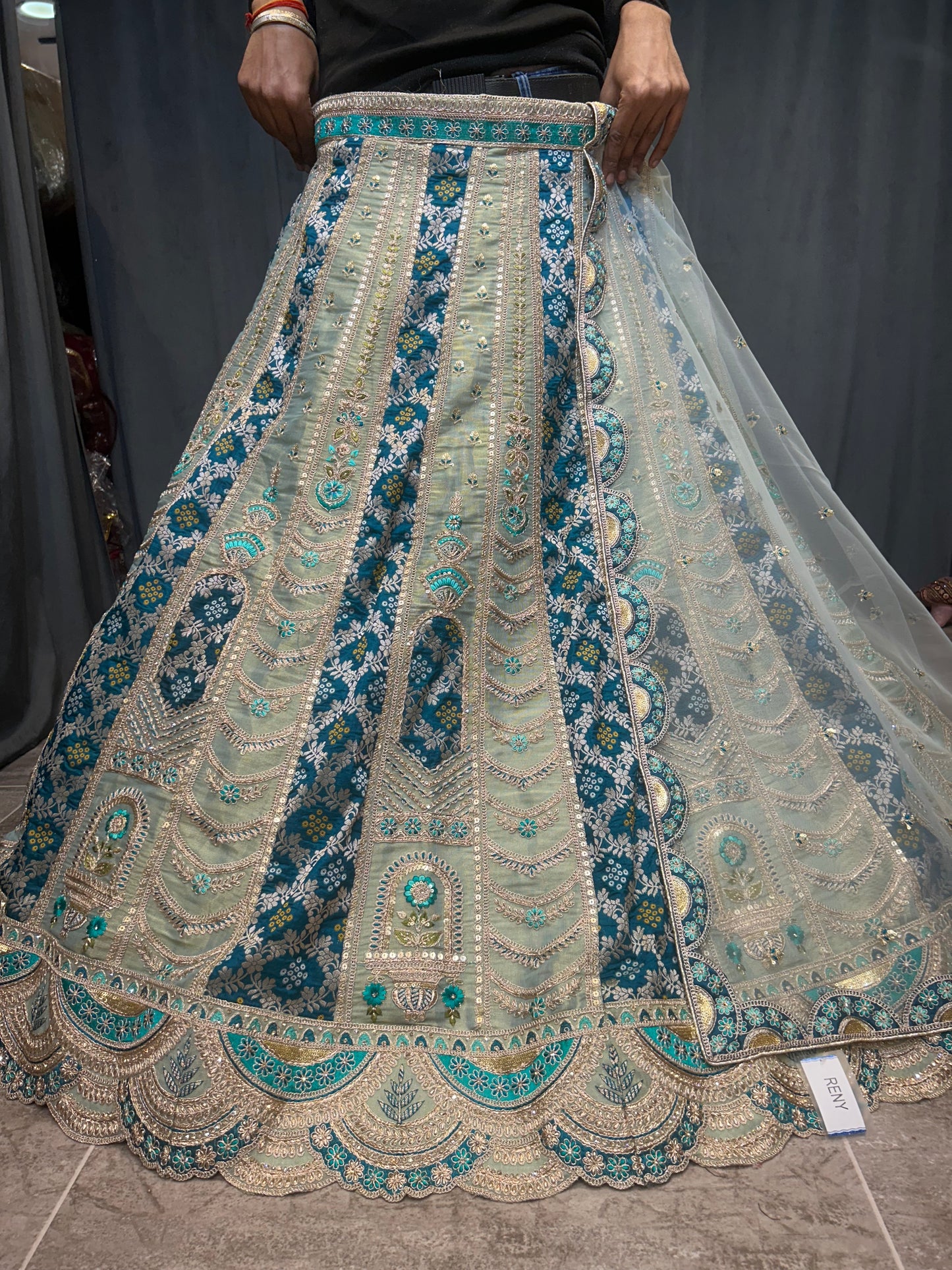 Impresionante lehenga azul