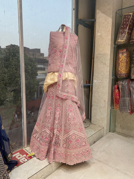 Lehenga rosa de gran éxito