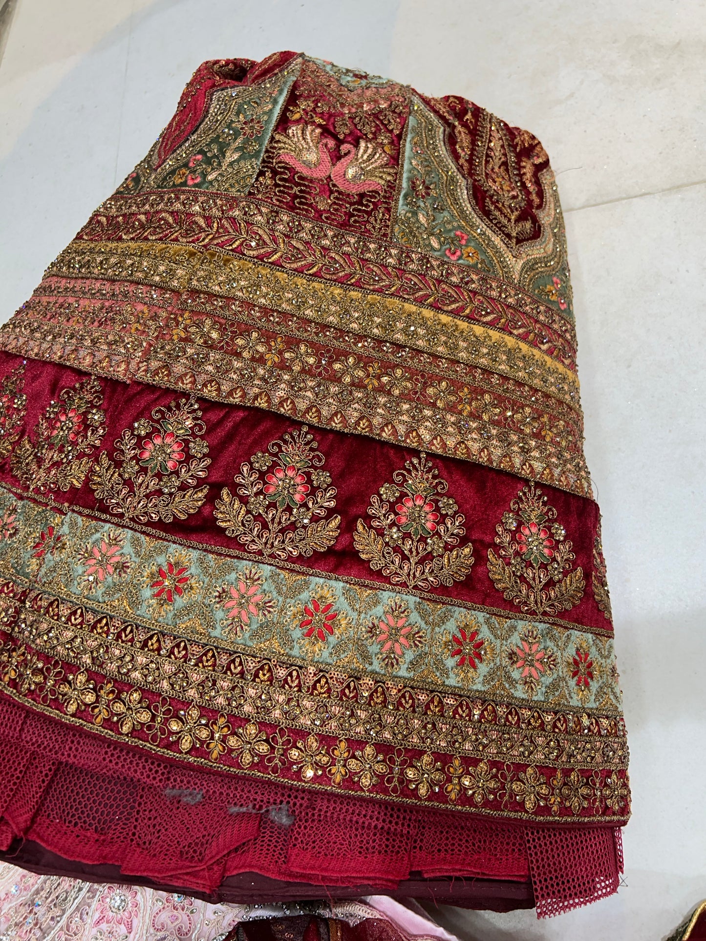 Lehenga nupcial color mostaza dorada