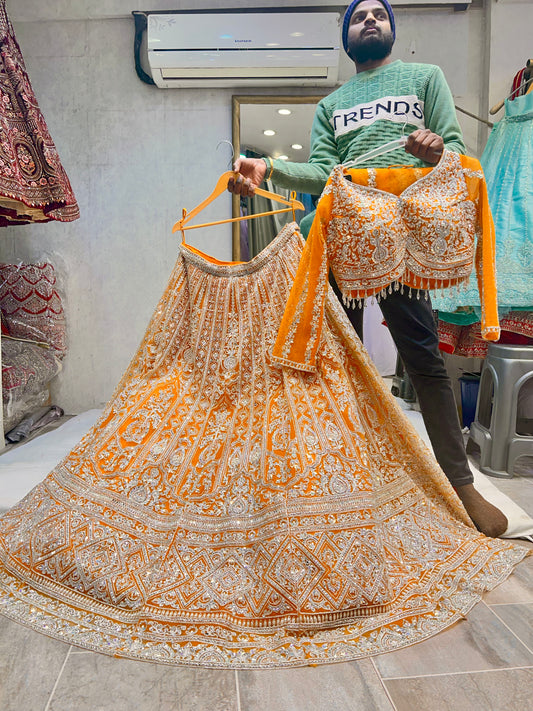 Lehenga naranja glamorosa