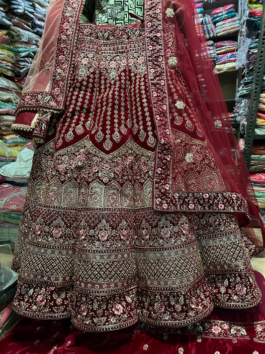 Impresionante lehenga roja