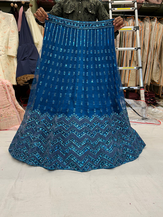 Preciosa lehenga azul