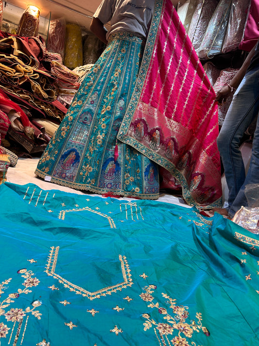 Hermosa lehenga azul Chandni Chowk Delhi