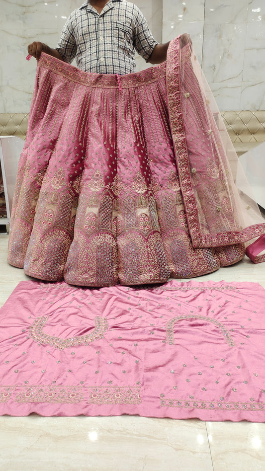 LEHENGA de diseñador en color rosa